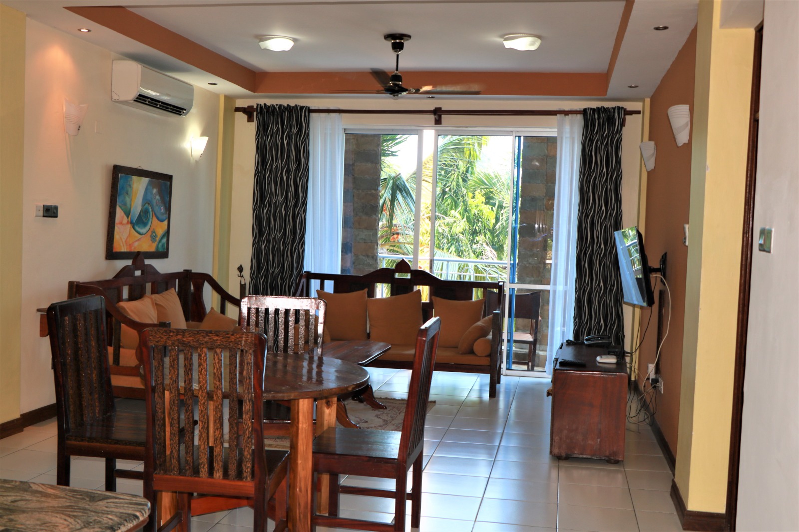 2 bedroom apartment with beachfront near Bamburi M. Affordable furnished Apartment for vacation in Mombasa | Zuru Life Africa